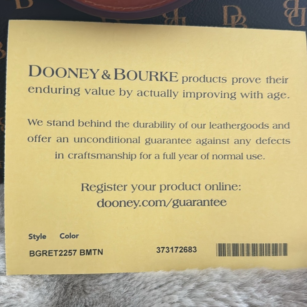 New Dooney&Bourke - Picture 3 of 4